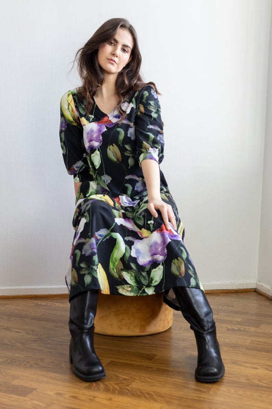 AULUM NAISTEN TRIKOOMEKKO, NIGHT GARDEN