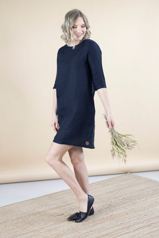 HALLA Naisten pellavamekko, Musta