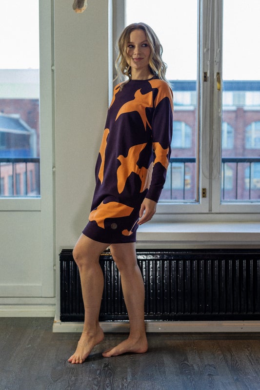 PHILADELPHIA NAISTEN  MEKKO, SWALLOW