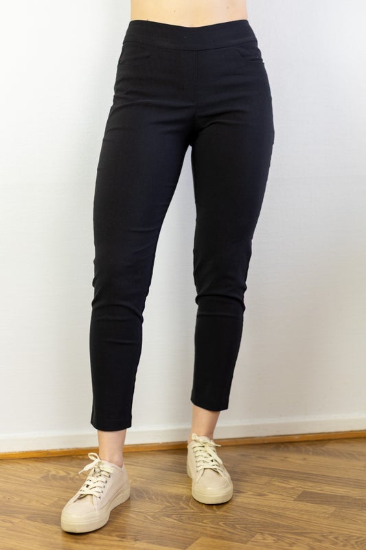 PISA NAISTEN HOUSUT, MUSTA