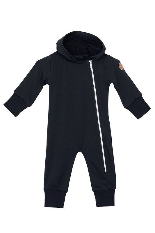 MILAN VAUVOJEN VERKKARI HAALARI, MUSTA